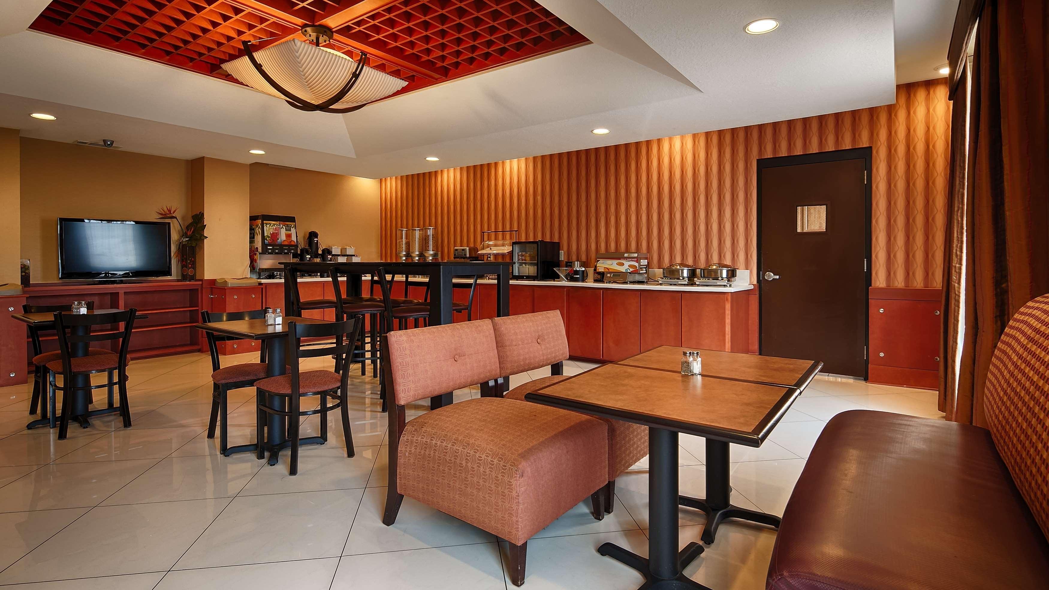 Best Western Plus Flowood Inn & Suites Экстерьер фото