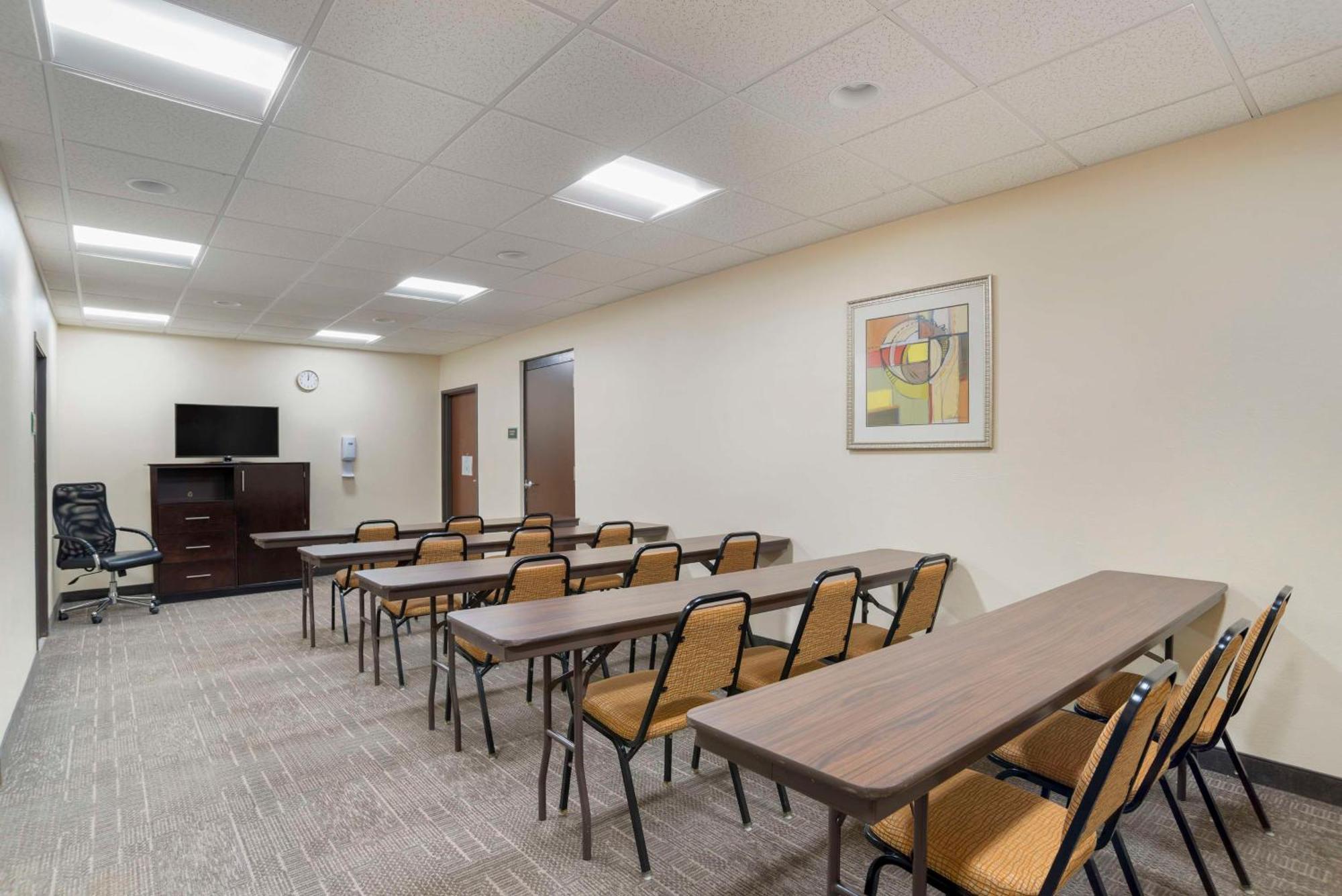 Best Western Plus Flowood Inn & Suites Экстерьер фото